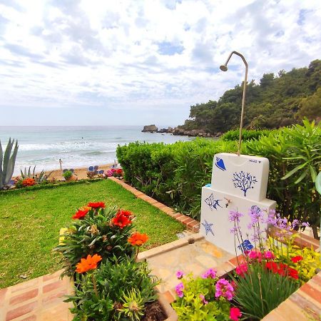 Waves Apartments Melody Glyfada 外观 照片