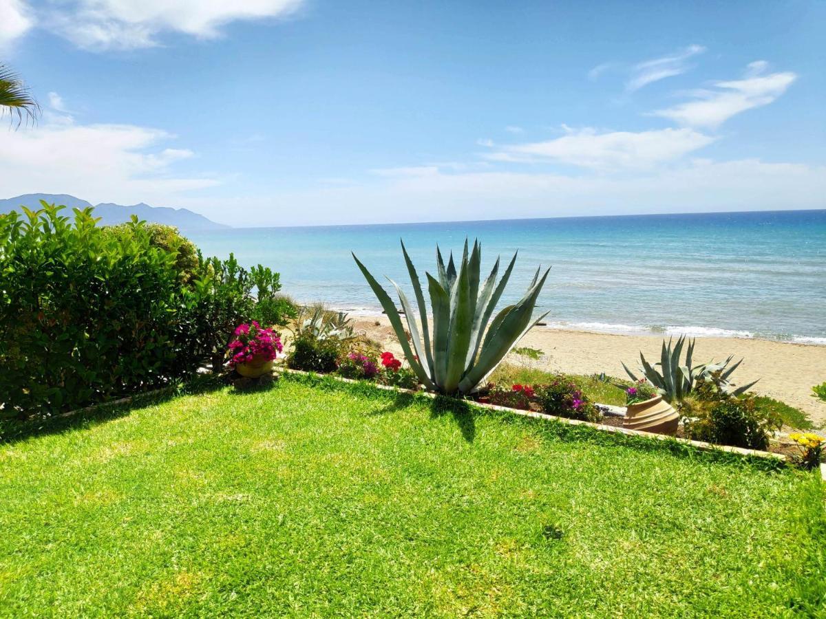 Waves Apartments Melody Glyfada 外观 照片